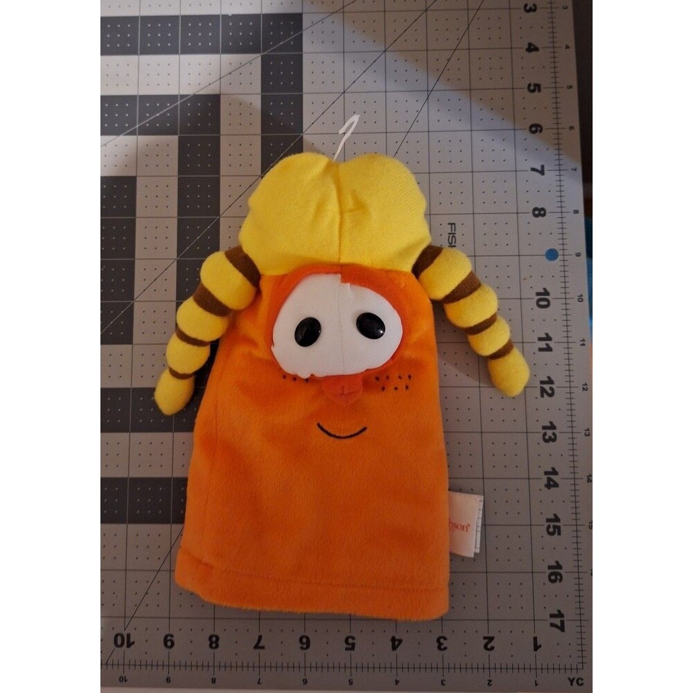VeggieTales Laura Carrot Hand Puppet  CR Gibson Big Ideas